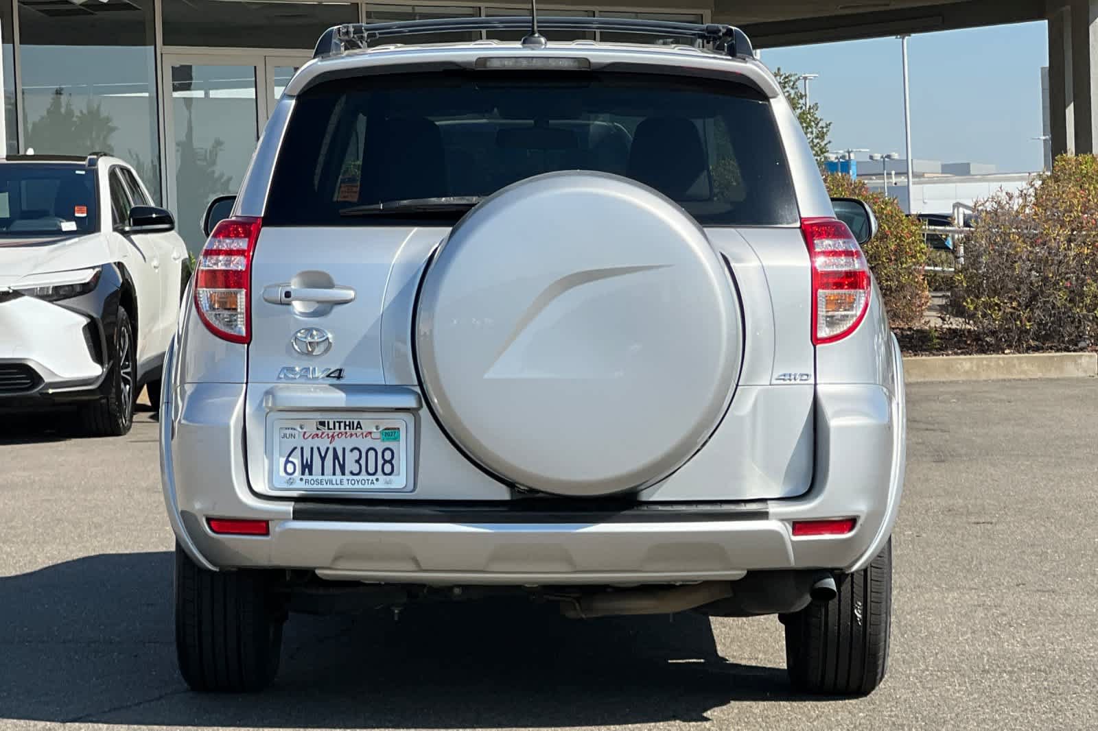 Used 2012 Toyota RAV4 Limited w/ Navigation Value Pkg AWD/4WD image 8
