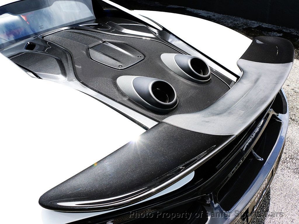 Used 2019 McLaren 600LT RWD image 10