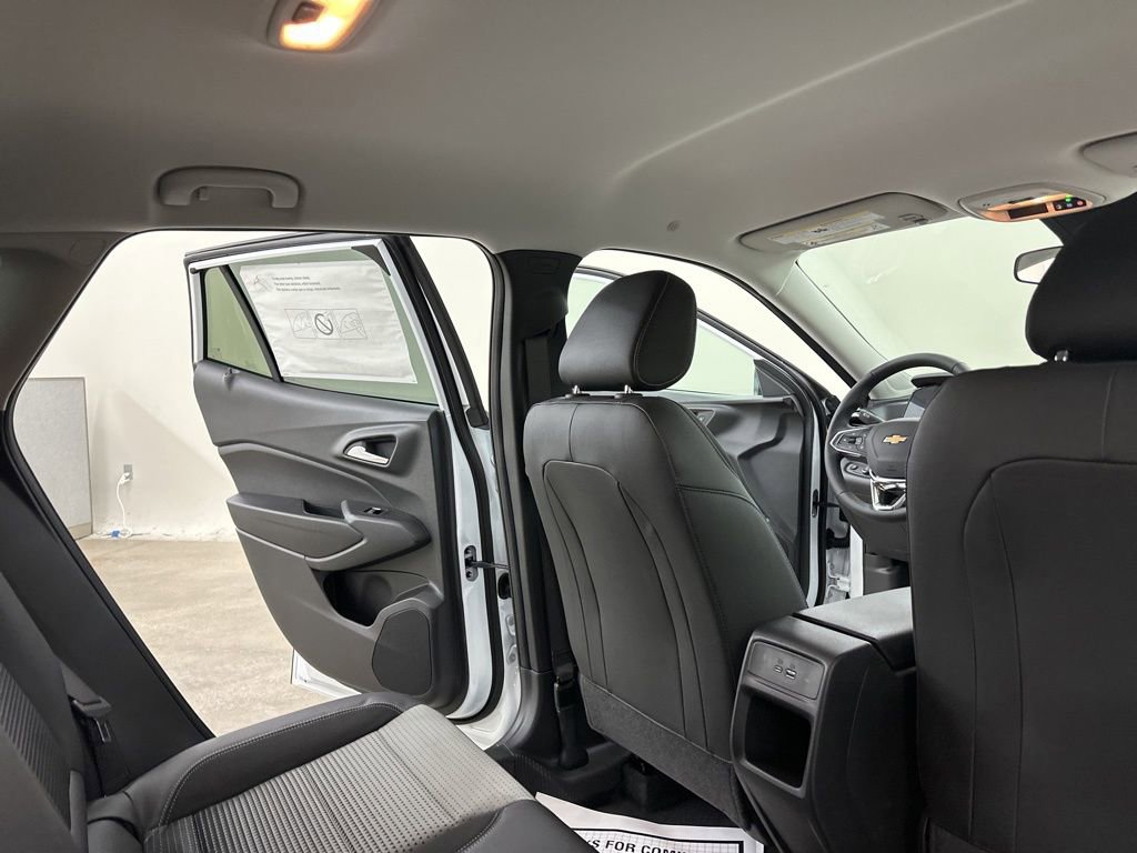 New 2026 Chevrolet Trax LT w/ Driver Confidence Package image 19