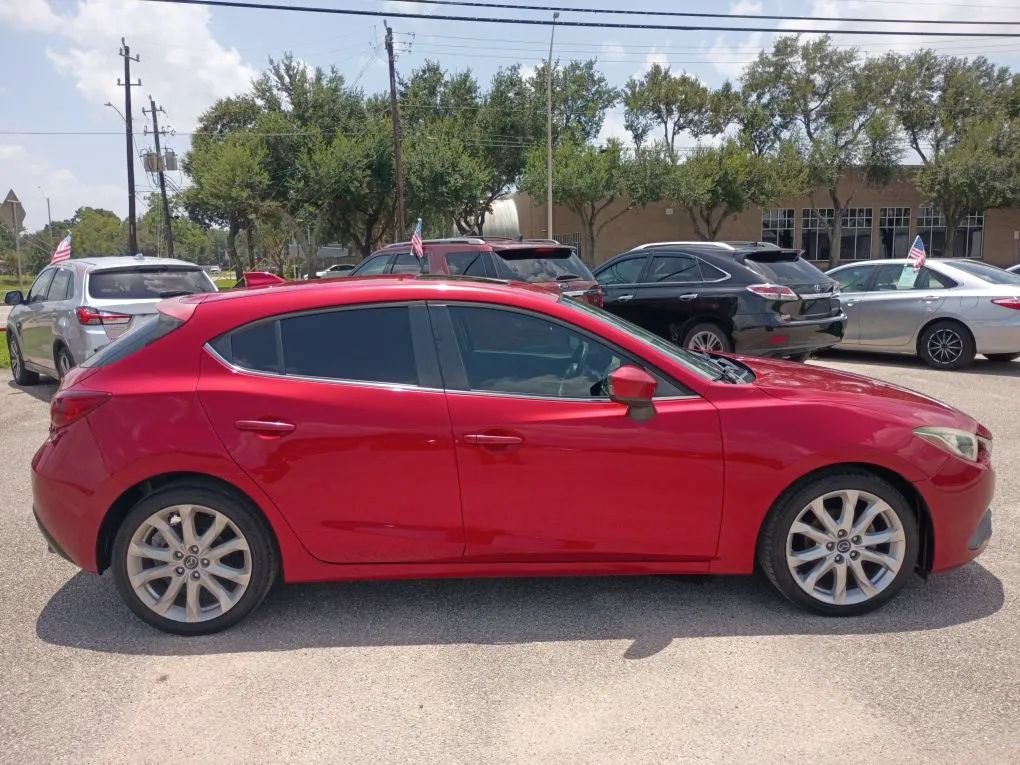 Used 2015 MAZDA MAZDA3 i Touring w/ Technology Package FWD image 6