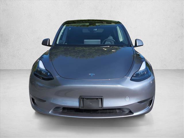 Used 2025 Tesla Model Y Long Range RWD image 2