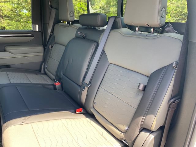 New 2026 Chevrolet Silverado 2500 ZR2 w/ LPO, Dark Essentials Package AWD/4WD image 16