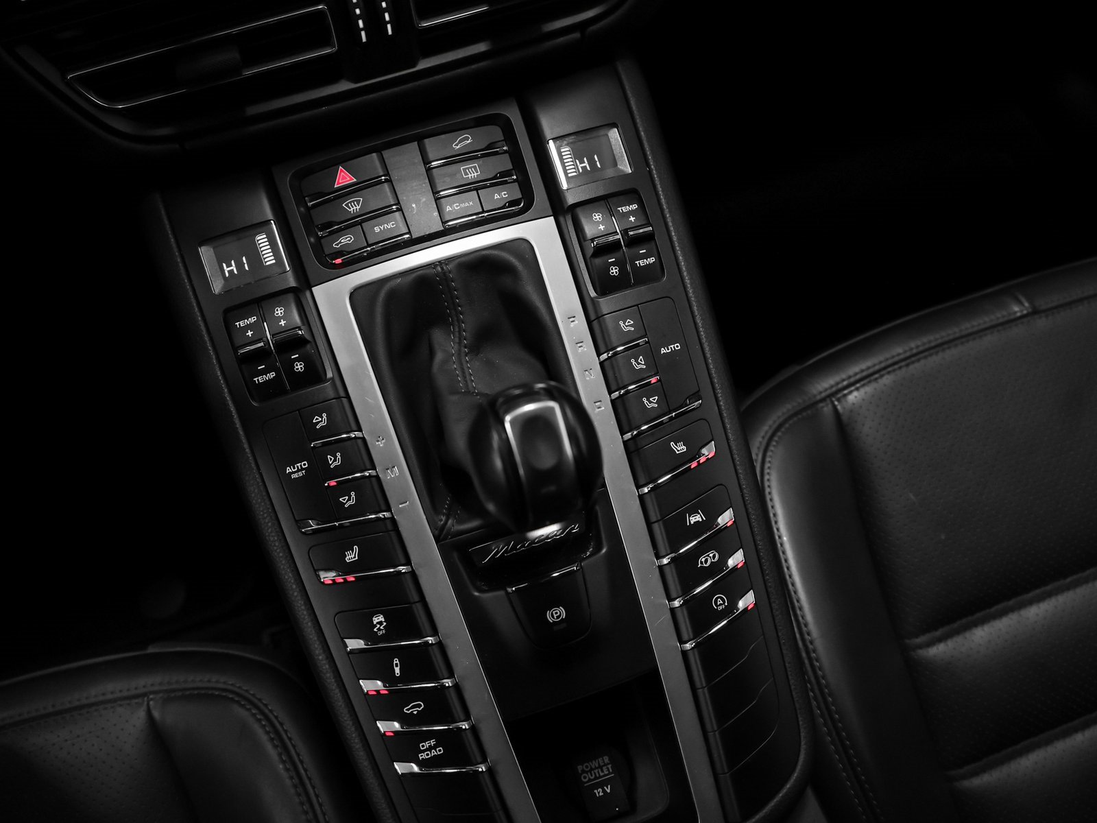 Used 2021 Porsche Macan GTS image 42