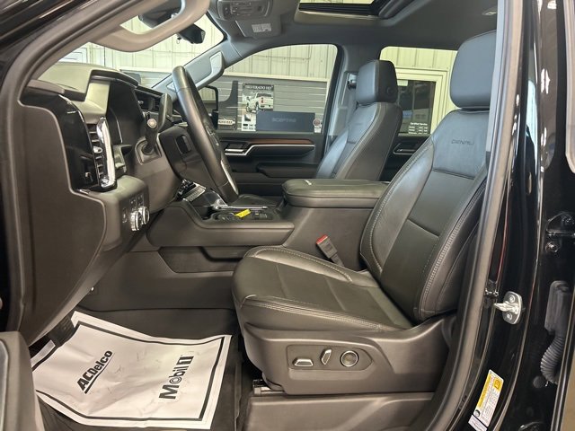 Used 2025 GMC Sierra 3500 Denali w/ Denali Reserve Package image 10