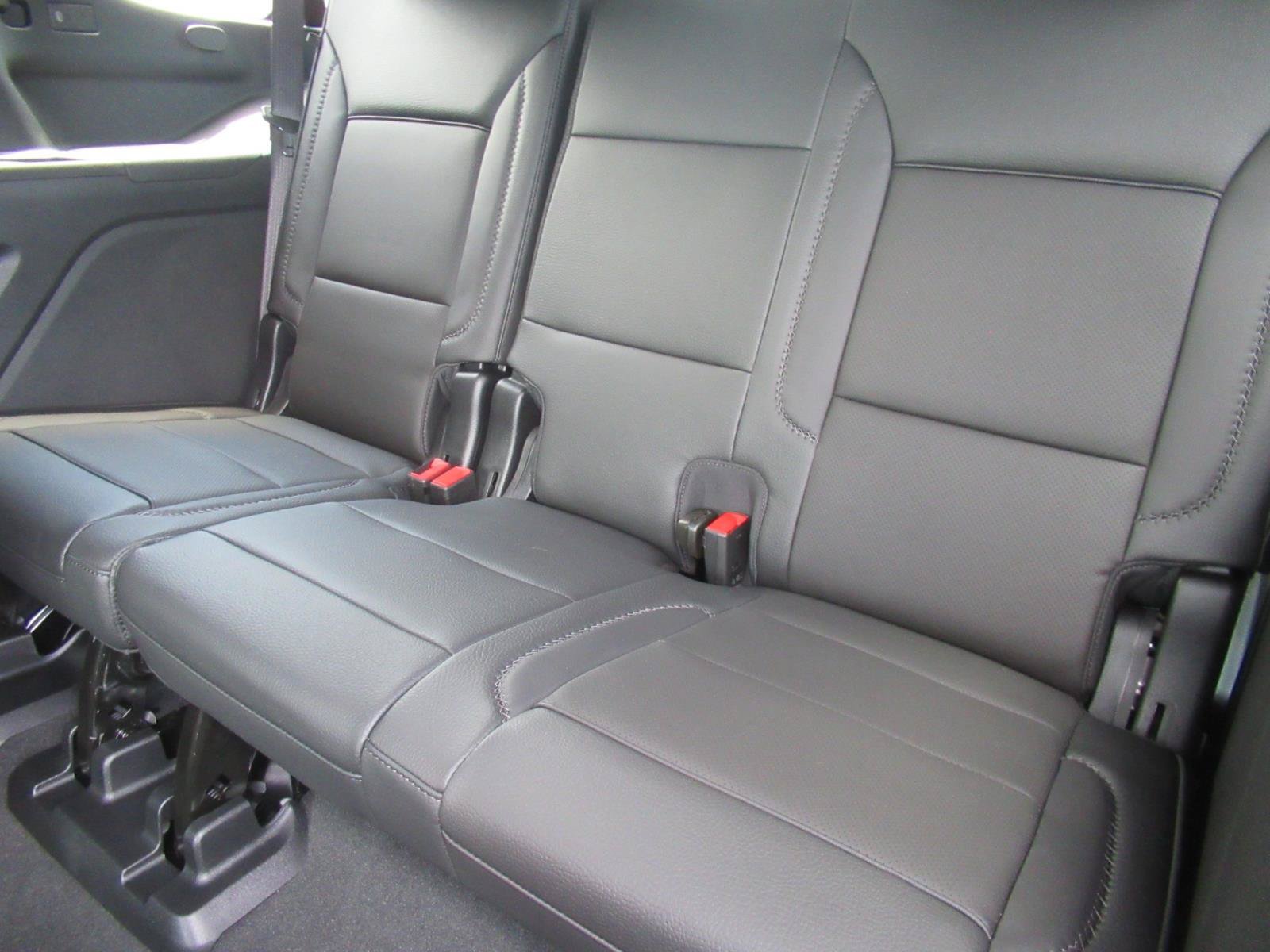 New 2026 GMC Yukon Denali w/ Advanced Technology Package RWD image 39