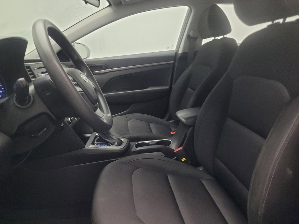Used 2018 Hyundai Elantra SE FWD image 17
