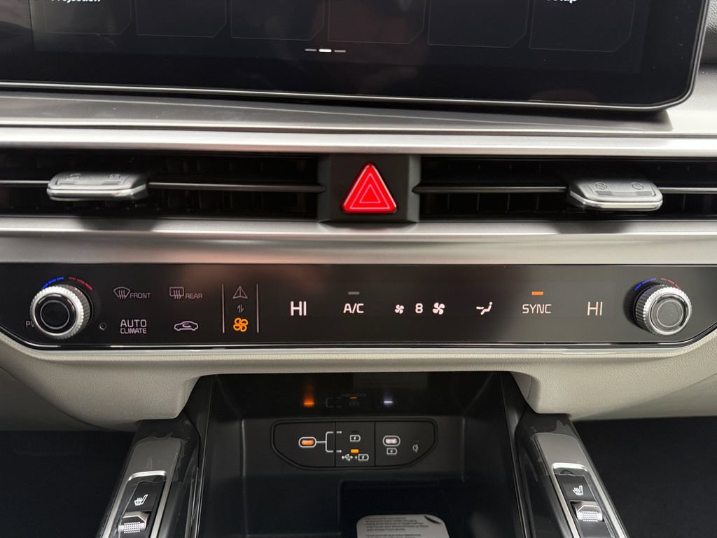 New 2026 Kia Sorento EX w/ EX Premium Package FWD image 17