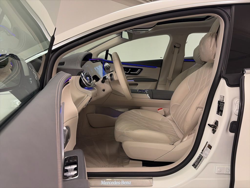 Certified 2023 Mercedes-Benz EQS 580 4MATIC Sedan image 13