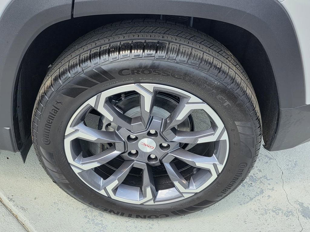 Used 2026 GMC Terrain Elevation w/ Elevation Premium Package FWD image 37
