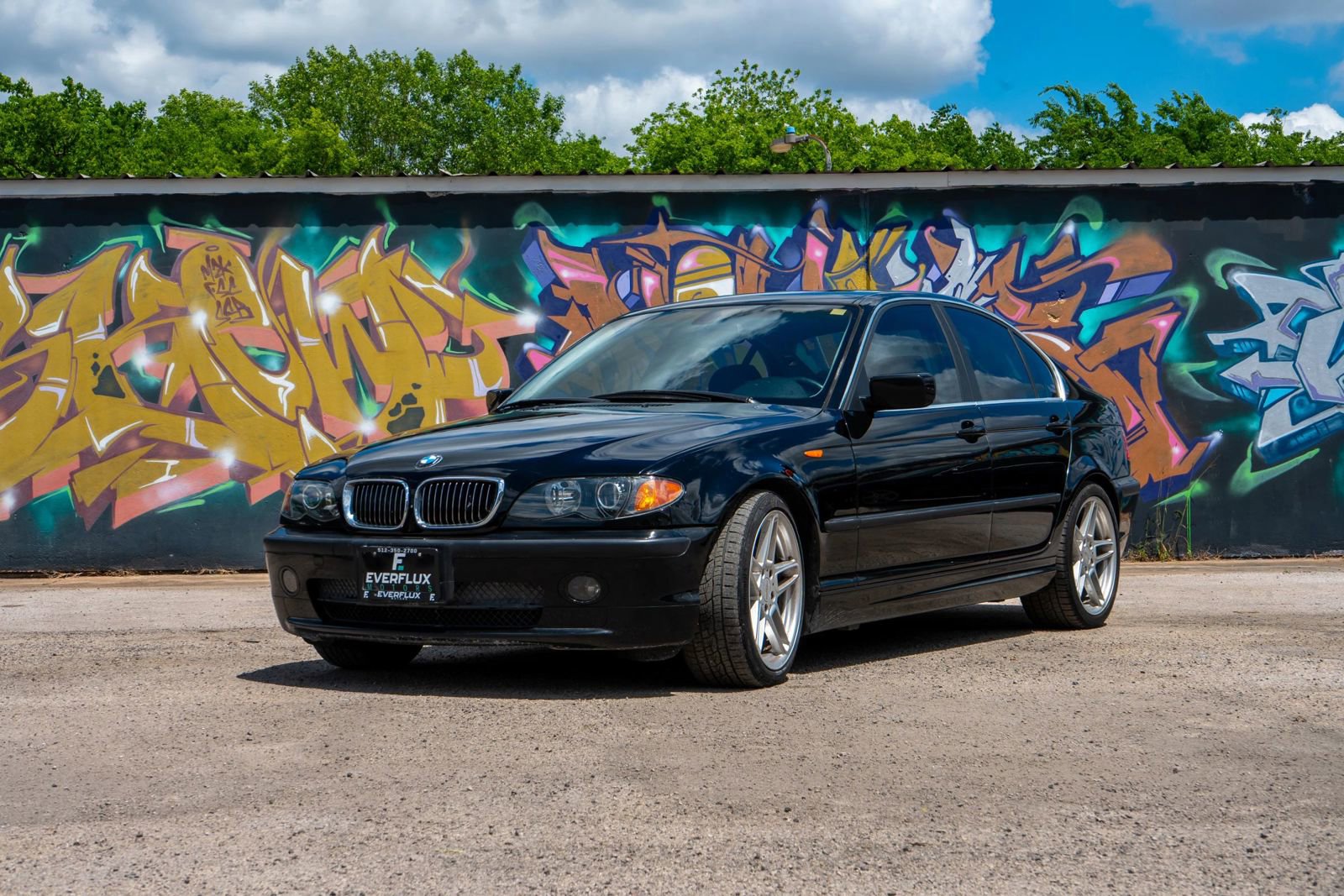 Used 2005 BMW 330i Sedan RWD image 5