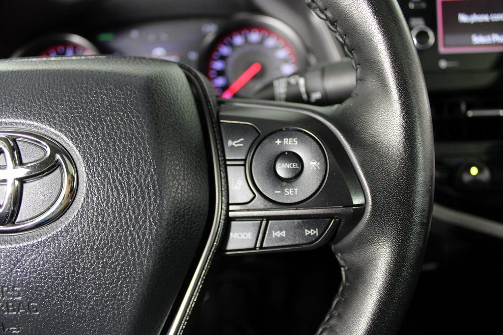 Used 2021 Toyota Camry XSE image 22