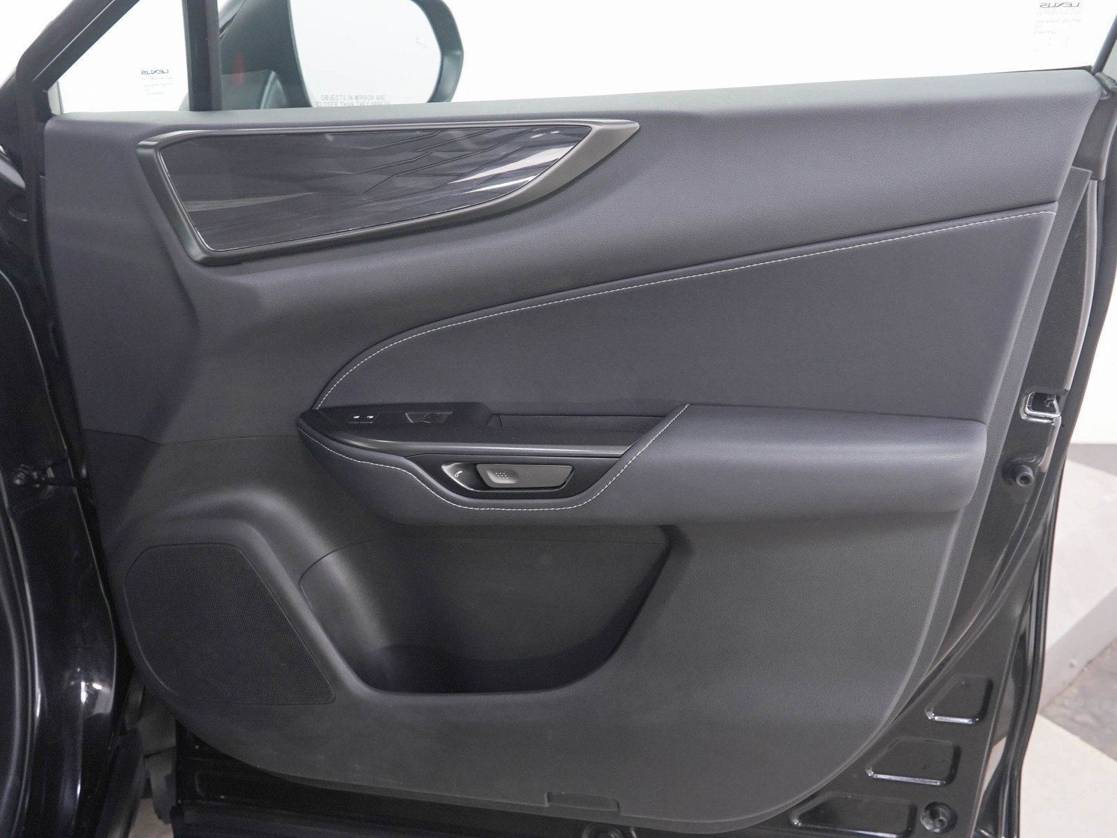 Used 2025 Lexus NX 350 AWD w/ Premium Package image 12