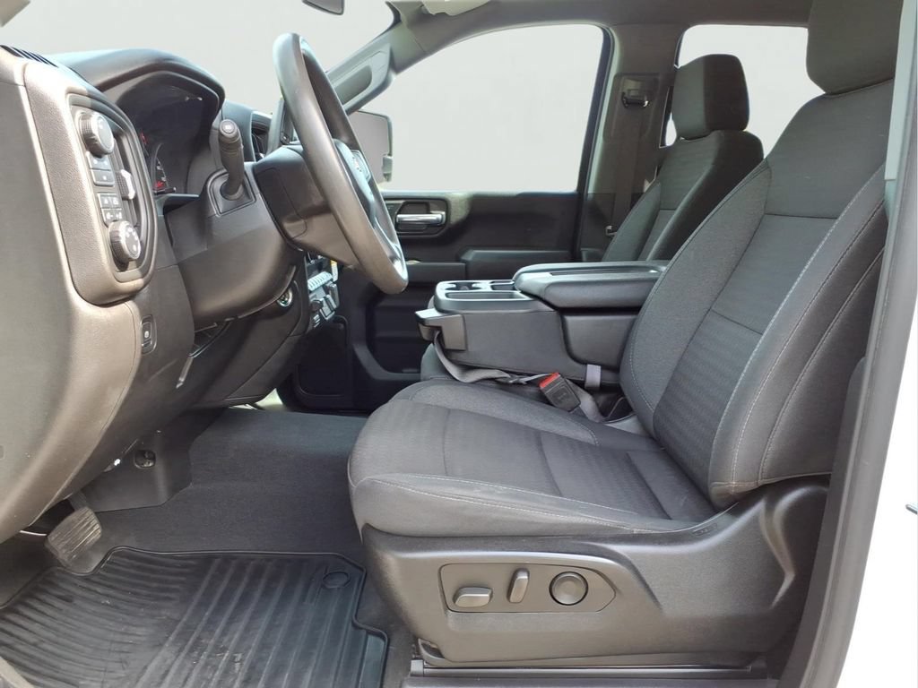 Certified 2025 Chevrolet Silverado 2500 Custom w/ Custom Value Package AWD/4WD image 16