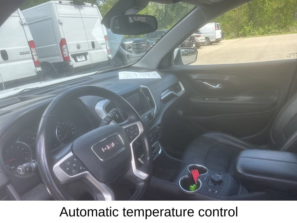 Used 2022 GMC Terrain SLT w/ Tech Package AWD/4WD image 18