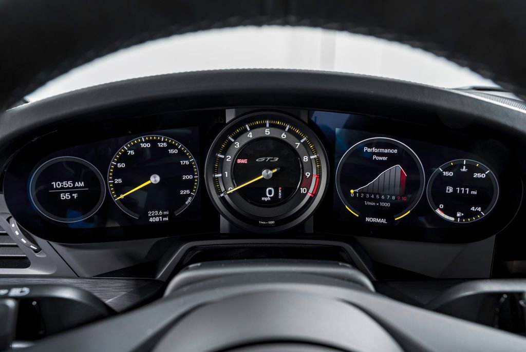 Used 2024 Porsche 911 GT3 RWD image 16
