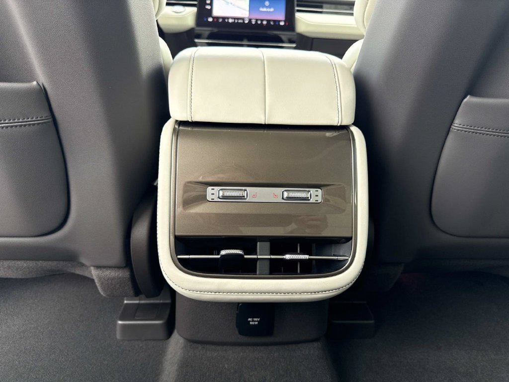 New 2026 Lincoln Nautilus Black Label AWD/4WD image 16
