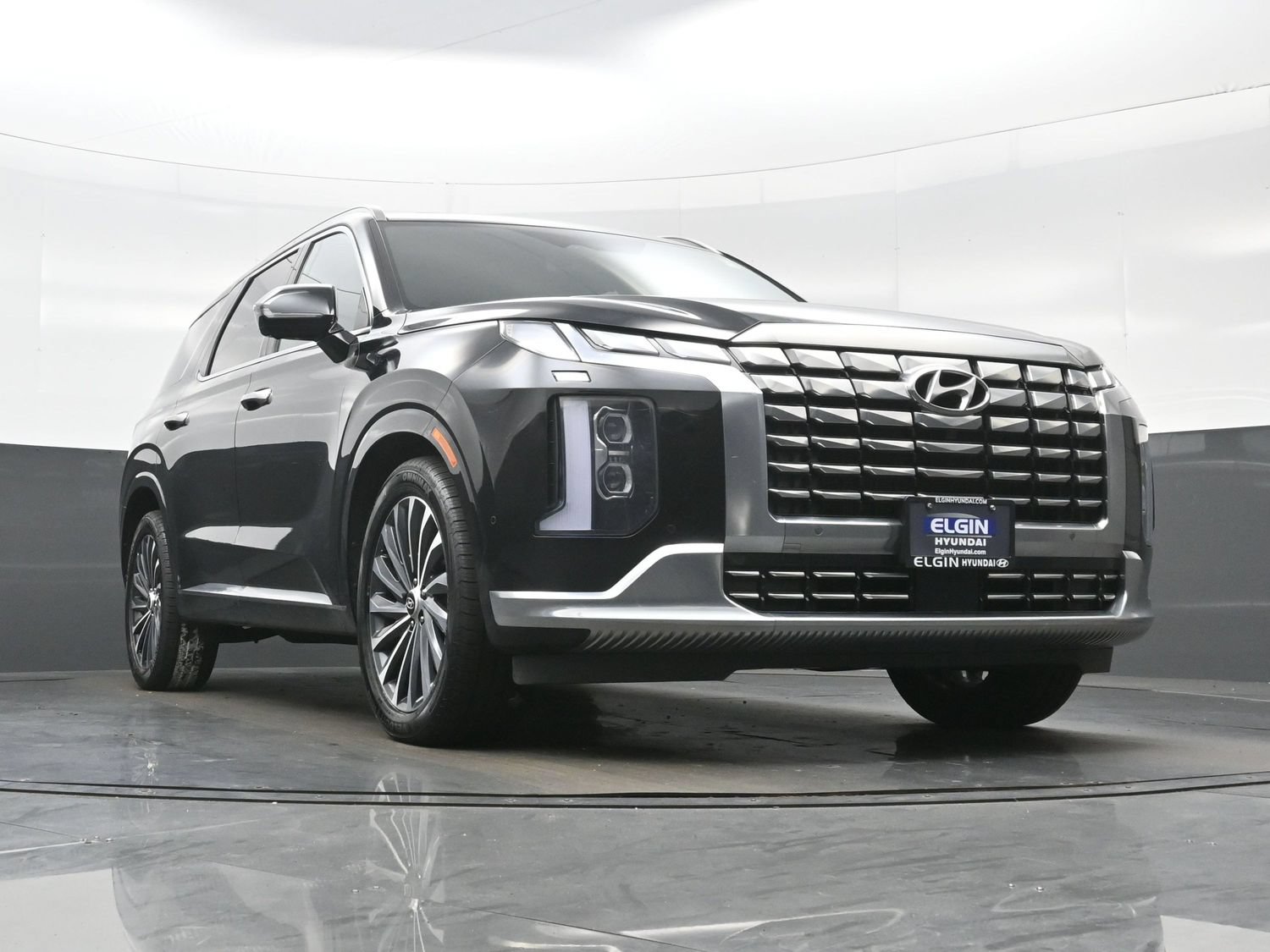 Certified 2023 Hyundai Palisade Calligraphy w/ Cargo Package AWD/4WD image 32