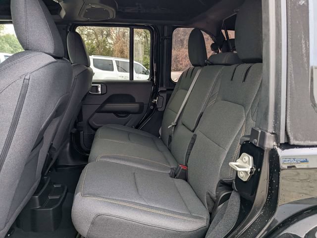New 2024 Jeep Wrangler Unlimited Sahara AWD/4WD image 35