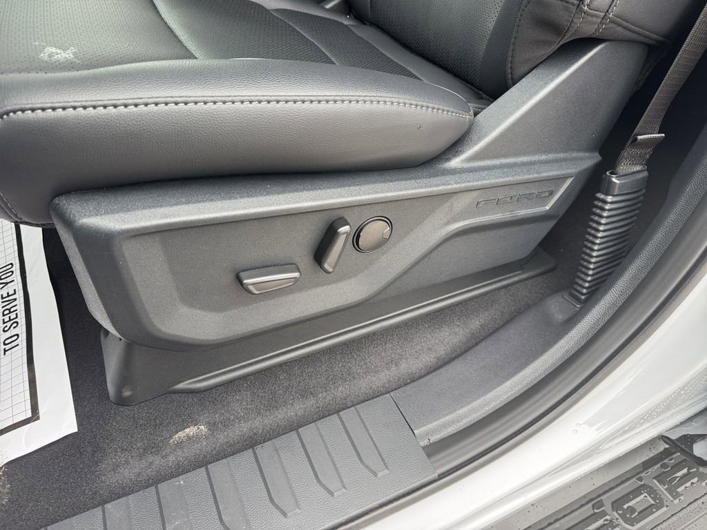 New 2025 Ford F150 Lariat w/ Equipment Group 501A Mid image 27