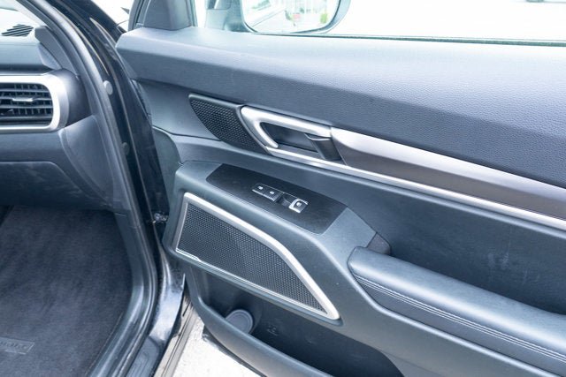 Used 2025 Kia Telluride S FWD image 46