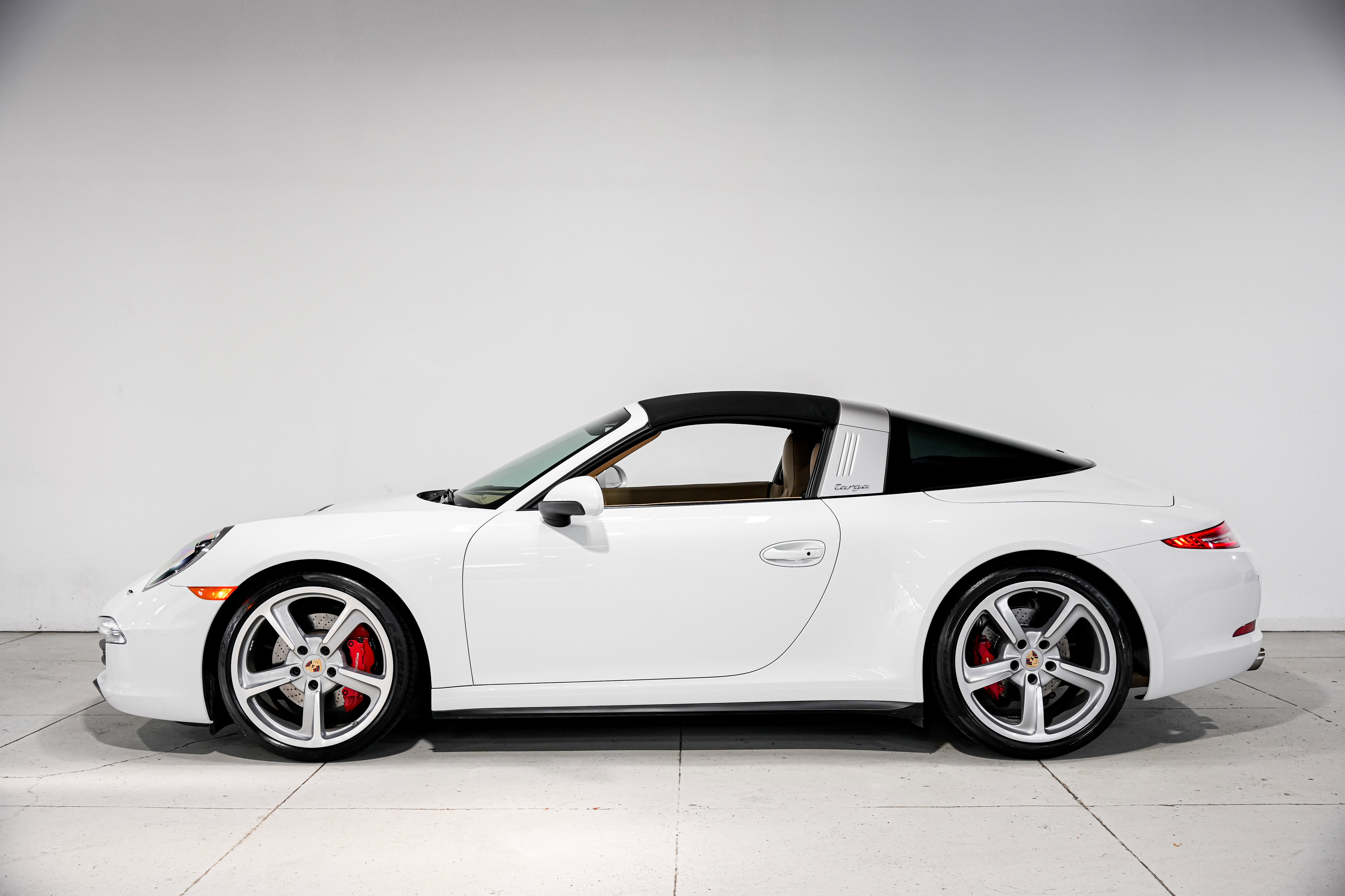 Used 2015 Porsche 911 Targa 4S image 7