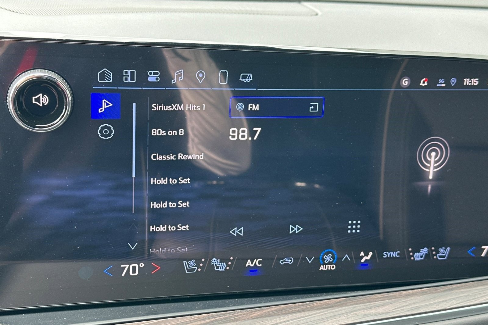 New 2025 Chevrolet Suburban Premier image 23