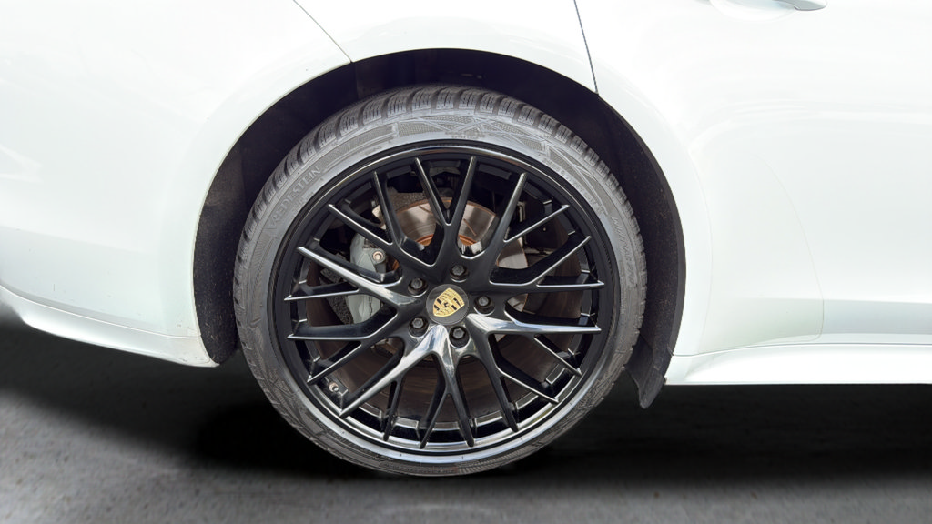 Used 2018 Porsche Panamera 4S AWD/4WD image 14