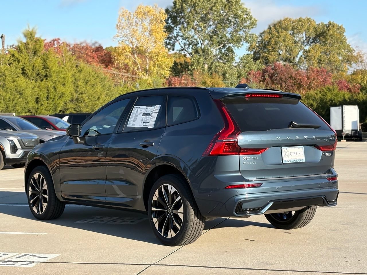 New 2026 Volvo XC60 B5 Plus w/ Protection Package Premier AWD/4WD image 4