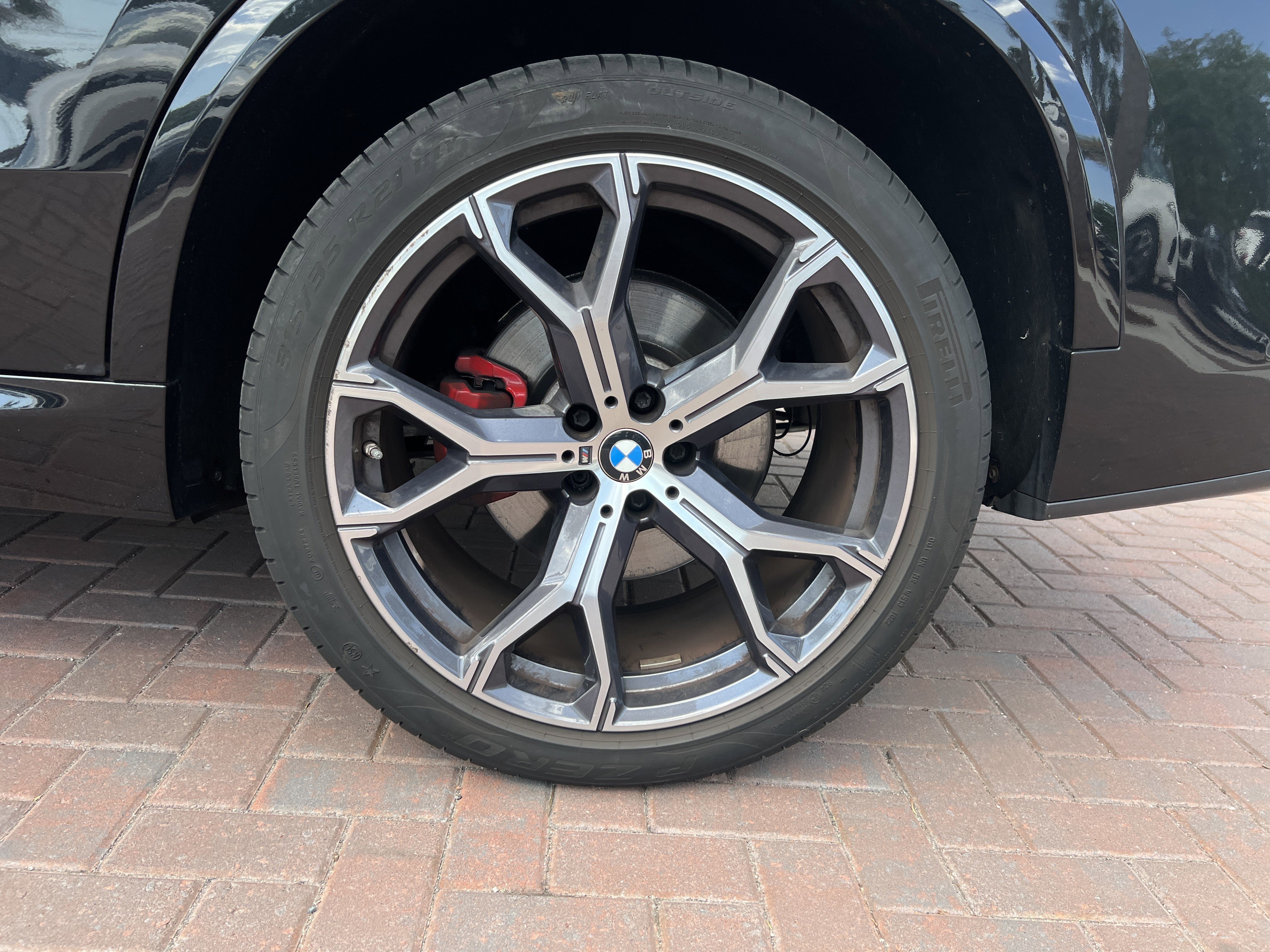 Certified 2022 BMW X5 xDrive40i w/ M Sport Package AWD/4WD image 13