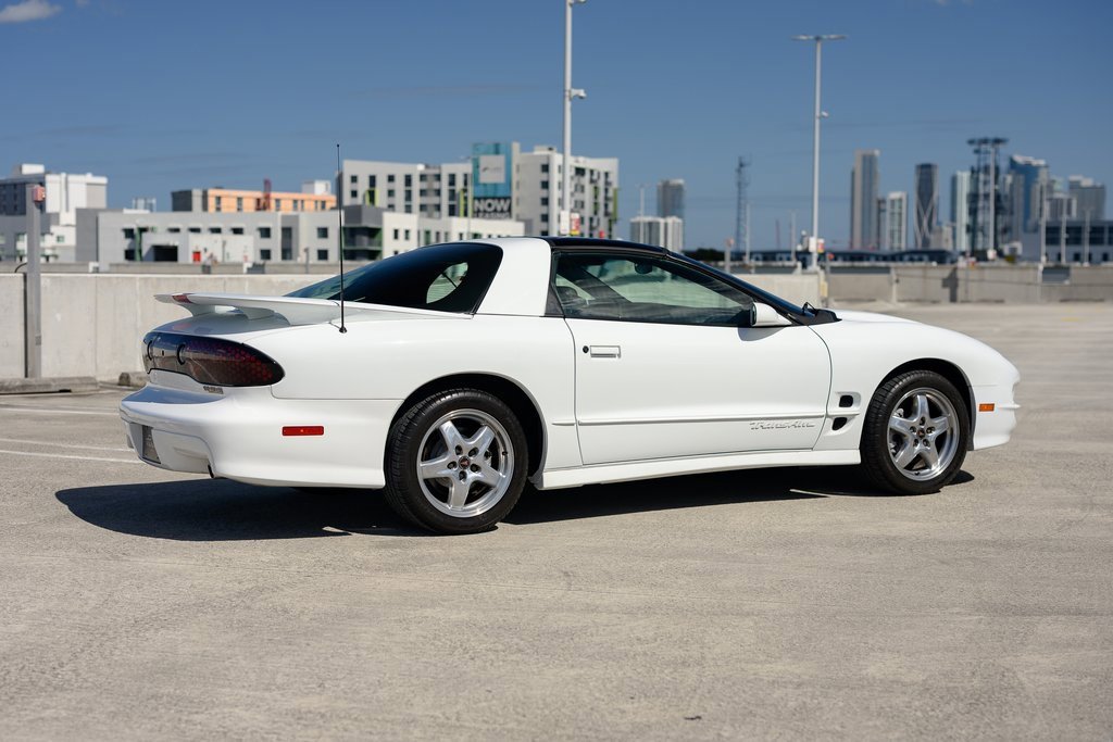 Used 2001 Pontiac Firebird Trans Am image 4
