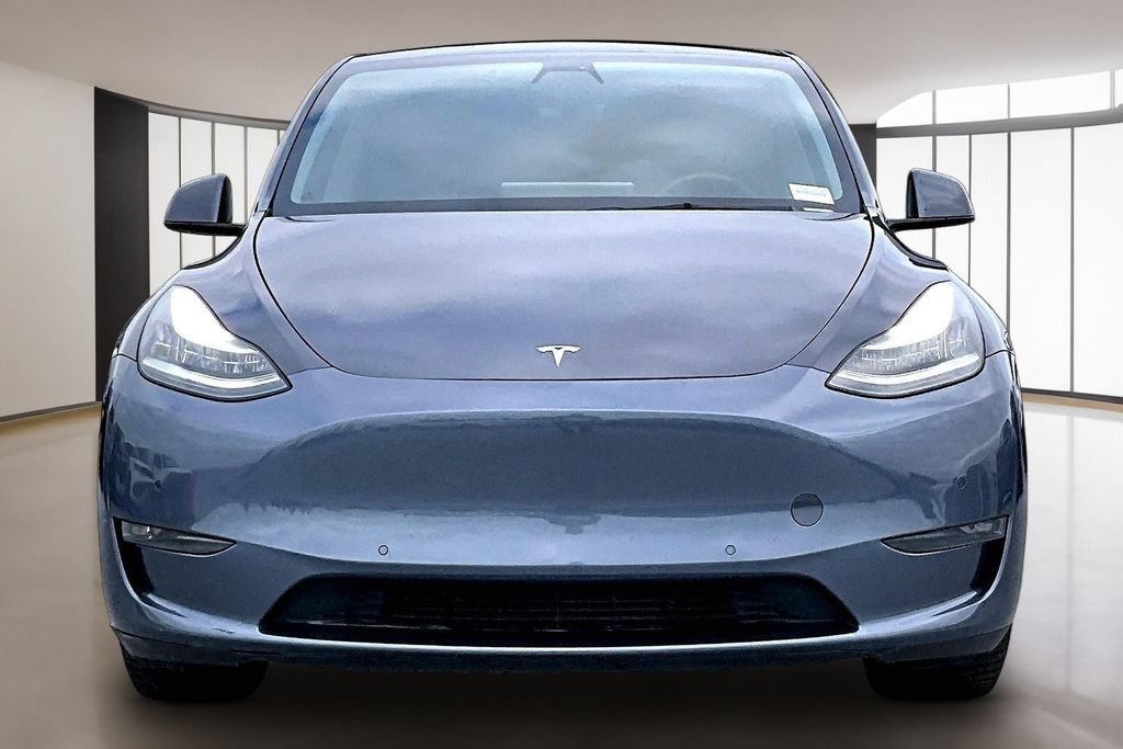 Used 2021 Tesla Model Y Long Range AWD/4WD image 2