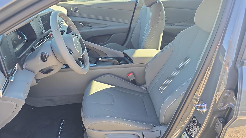 New 2026 Hyundai Elantra Sport FWD image 14