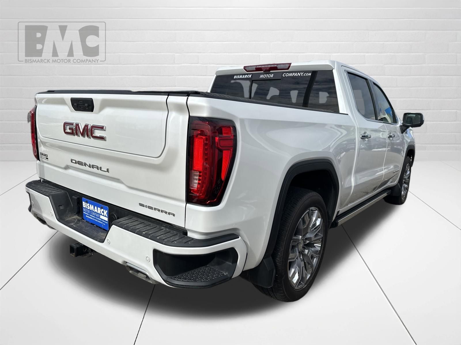 Used 2024 GMC Sierra 1500 Denali w/ Denali Reserve Package image 3