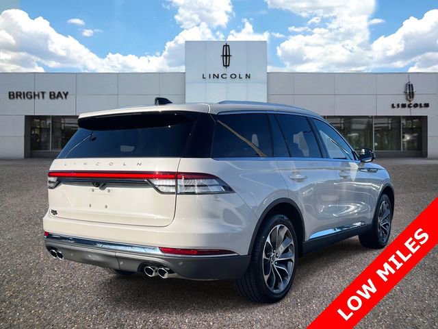 Used 2025 Lincoln Aviator Reserve w/ Illumination Package image 4