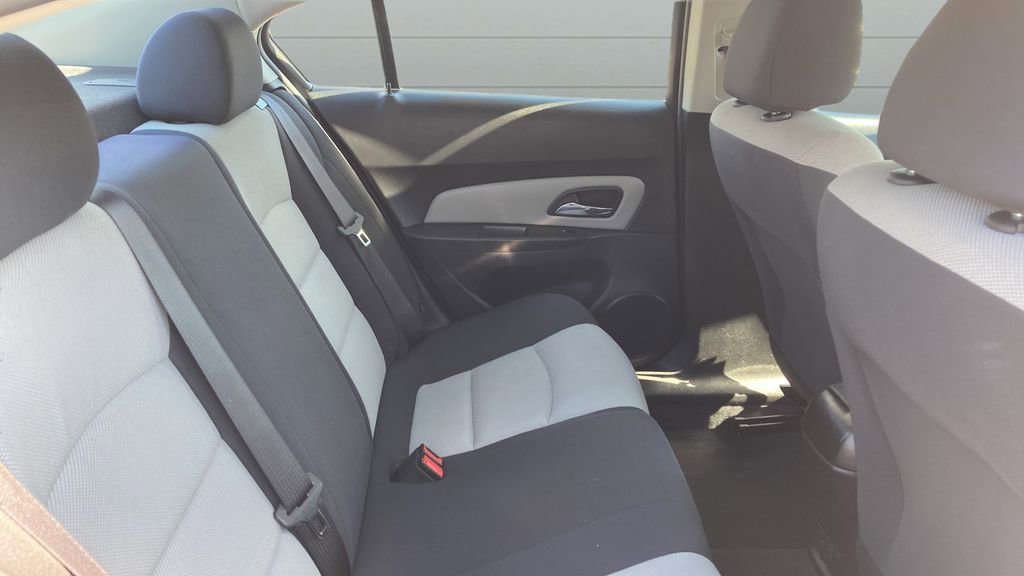 Used 2016 Chevrolet Cruze LS image 19