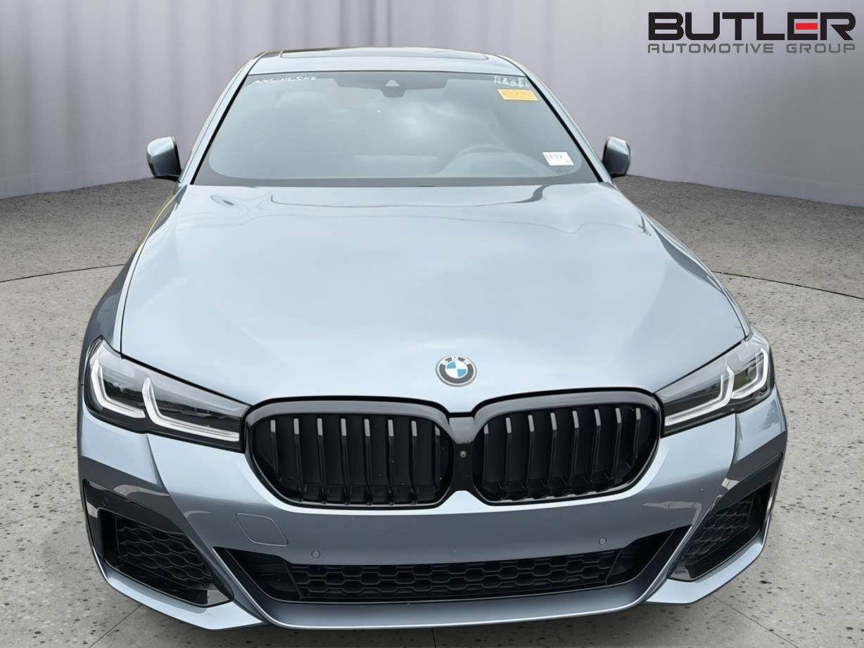 Used 2021 BMW 530i w/ M Sport Package RWD image 4