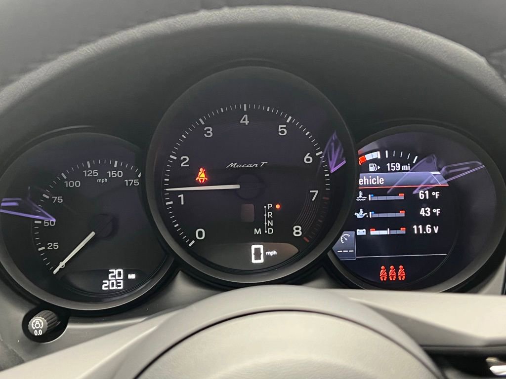 Used 2026 Porsche Macan image 10