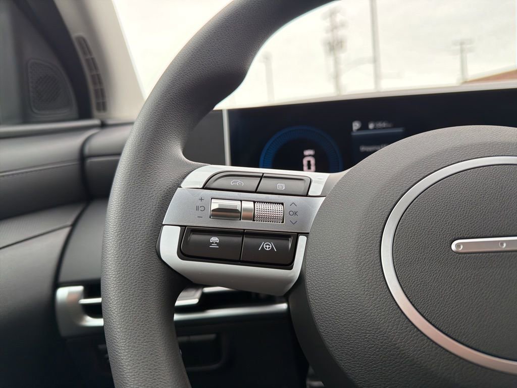 New 2026 Hyundai Tucson SE image 31