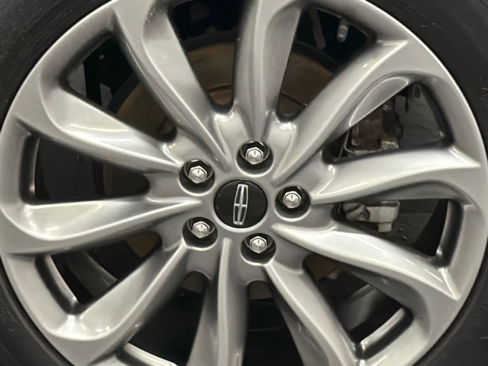 Certified 2022 Lincoln Corsair AWD w/ Premium Package image 5