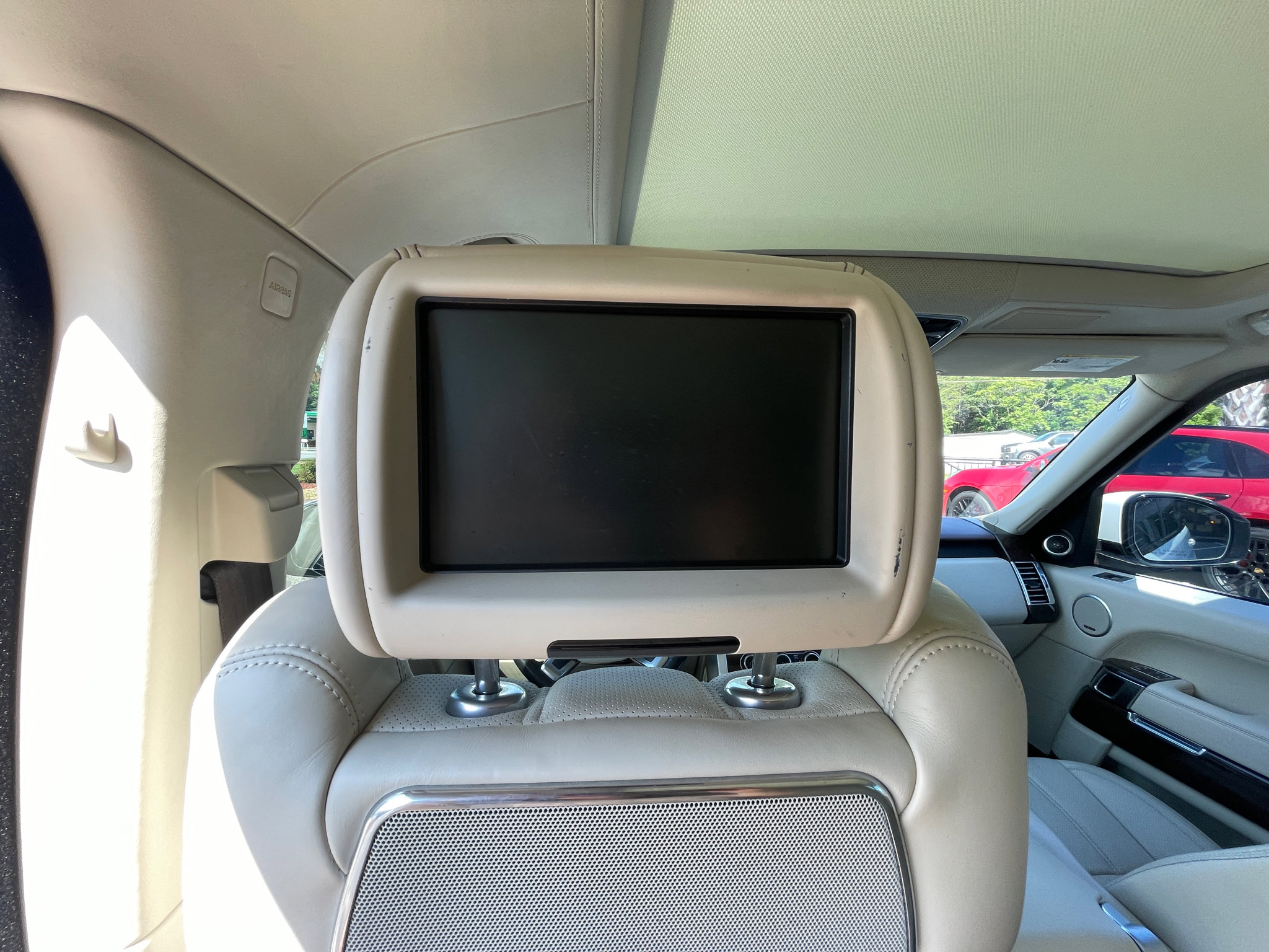 Used 2015 Land Rover Range Rover Autobiography image 42