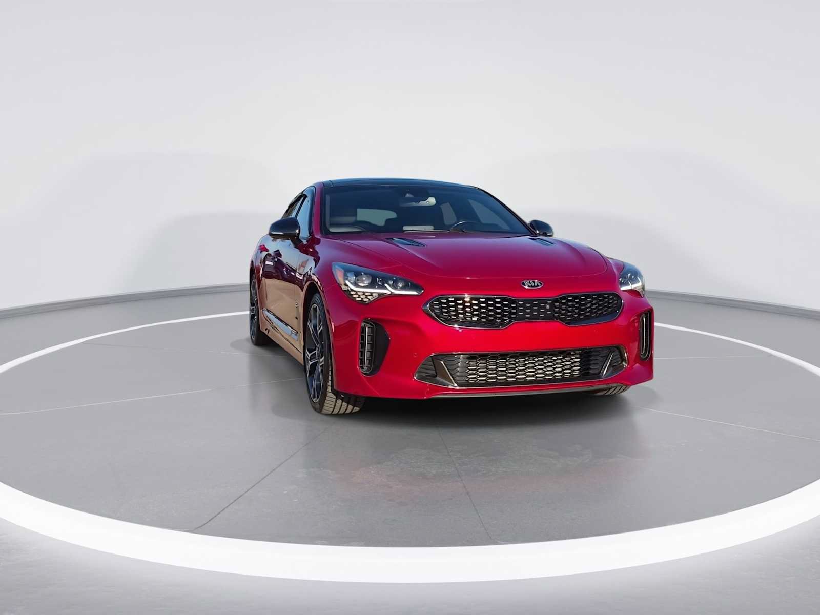 Used 2019 Kia Stinger GT2 AWD/4WD image 2