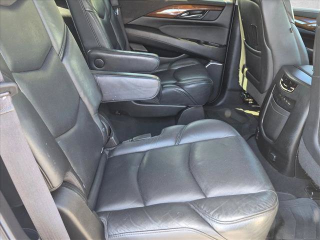 Used 2019 Cadillac Escalade Luxury RWD image 20
