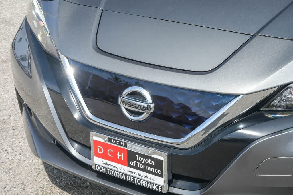 Used 2020 Nissan Leaf SV w/ SV Technology Package FWD image 5