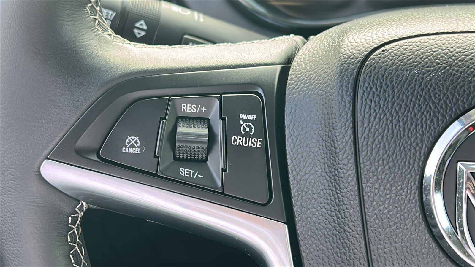 Used 2022 Buick Encore Preferred w/ Safety Package image 19