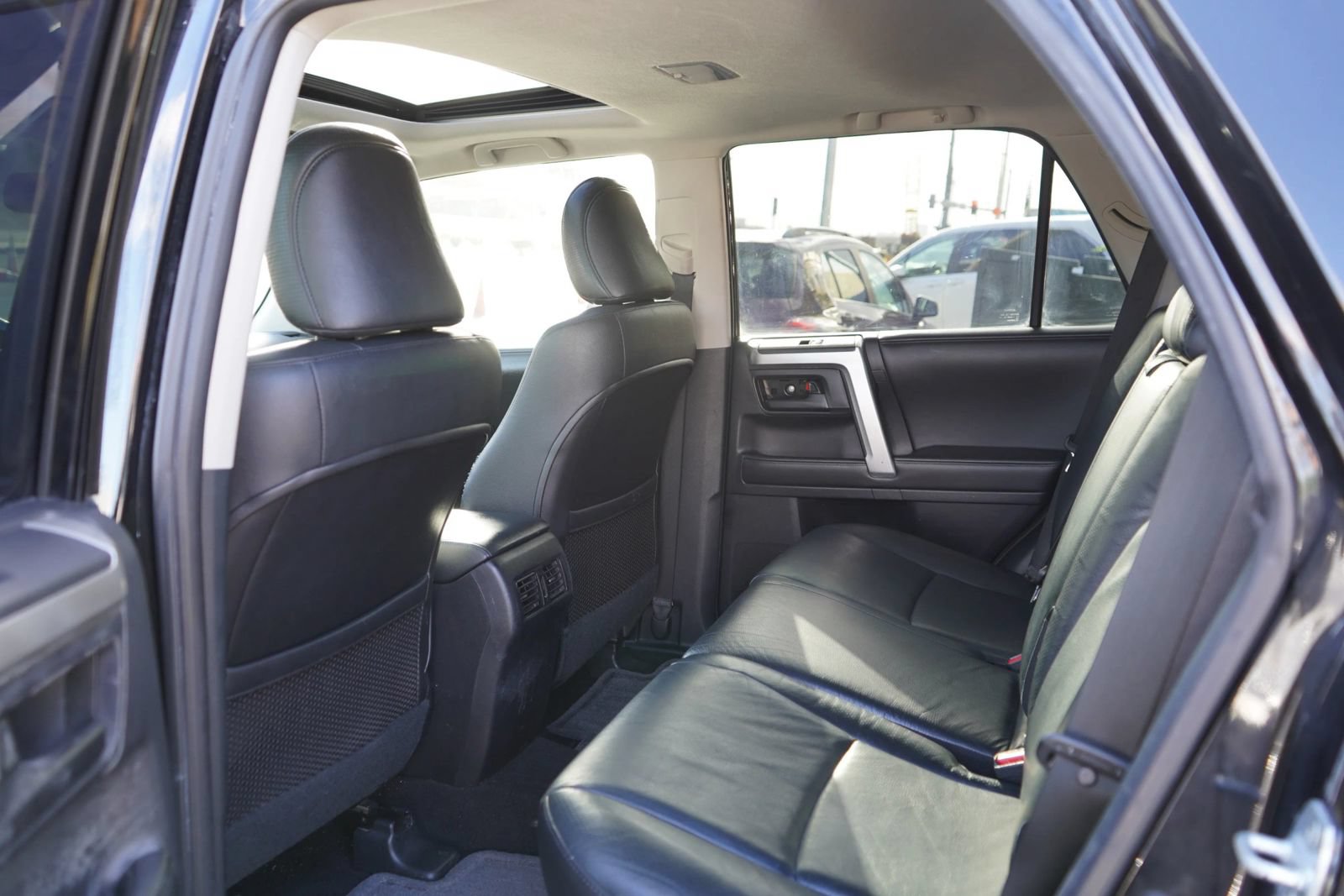 Used 2011 Toyota 4Runner Limited AWD/4WD image 17