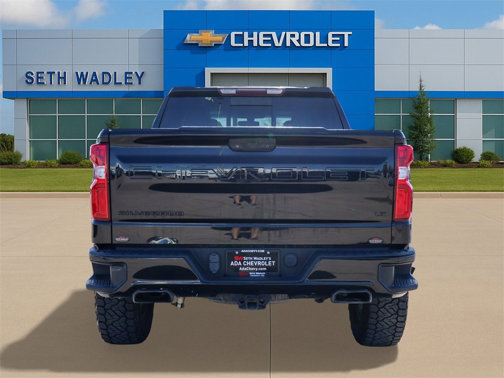 Used 2020 Chevrolet Silverado 1500 LT Trail Boss w/ Midnight Edition image 6