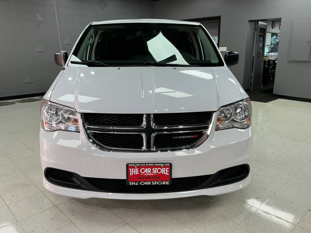 Used 2019 Dodge Grand Caravan SE w/ UConnect Hands-Free Group image 8