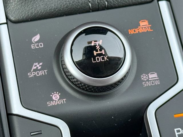 Used 2025 Kia Sorento S AWD/4WD image 42