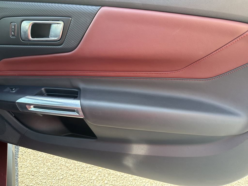 Used 2025 Ford Mustang GT Premium RWD image 15