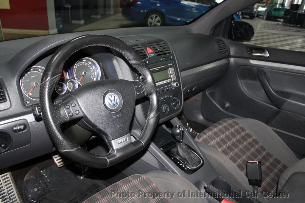 Used 2009 Volkswagen GTI 4-Door image 12